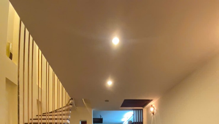 CHO THUÊ NHÀ NGÕ Ô TÔ 258 TÂN MAI, 5 TẦNG, 35M2, 3 NGỦ FULL ĐỒ, 13 TRIỆU